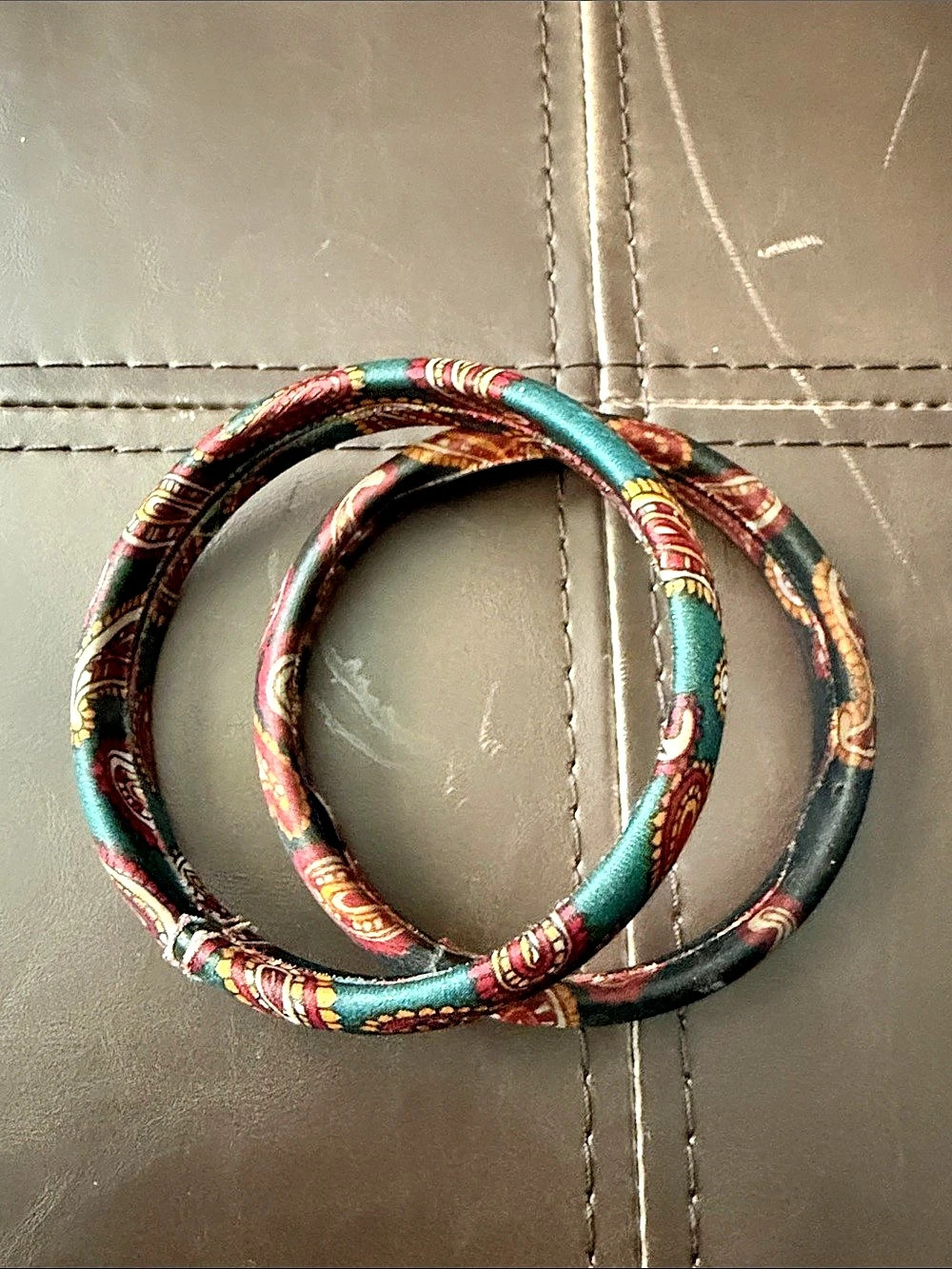 Paisley Fabric Bangle Bracelet Set in Teal Green, Black, Gold & Red Like New